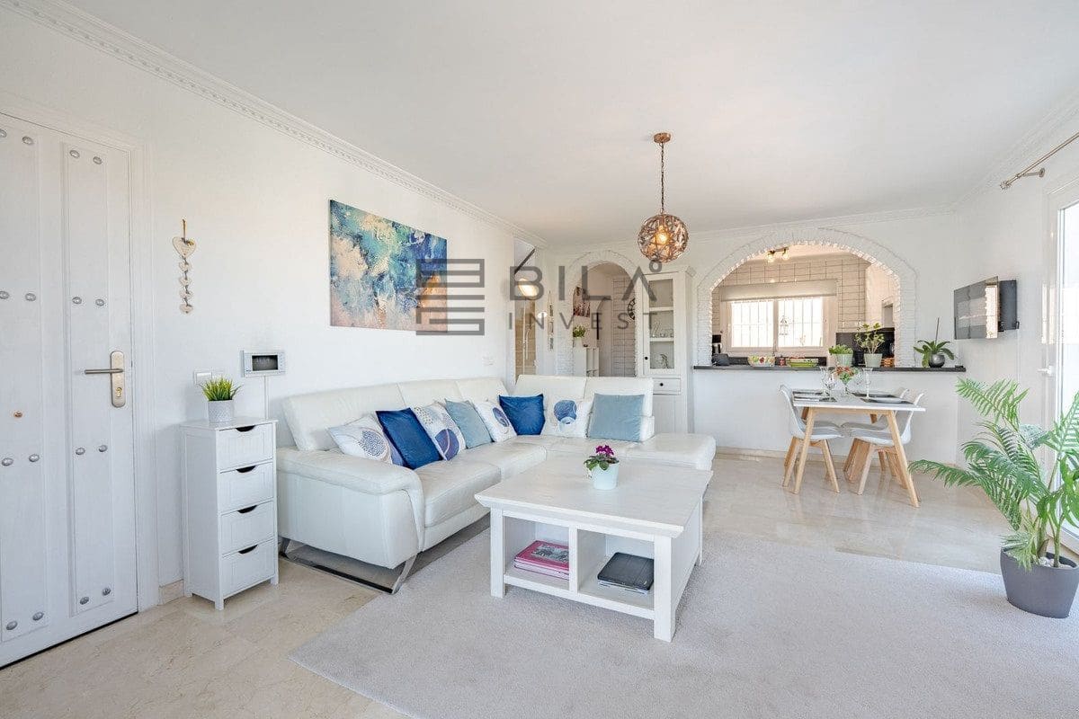 3 soveværelse Byhus til salg i Riviera del Sol - € 530.000 (Ref: 9832784)