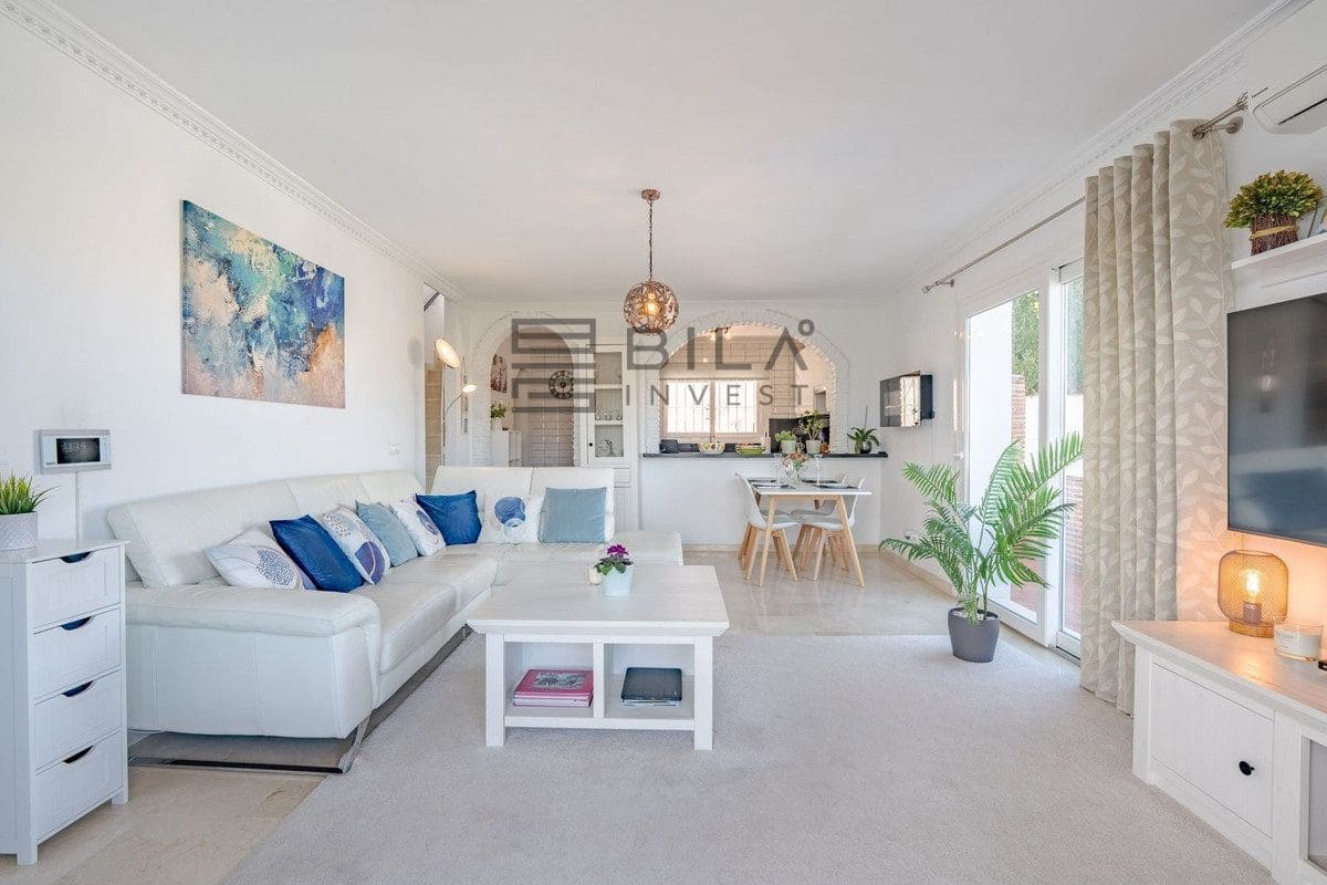 3 soveværelse Byhus til salg i Riviera del Sol - € 530.000 (Ref: 9832784)