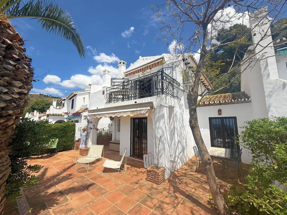 Casa de 3 habitaciones en Mijas en venta con piscina - 475.000 € (Ref: 9832785)