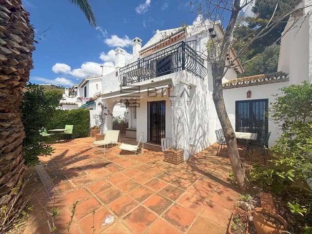 Casa de 3 habitaciones en Mijas pueblo, Mijas en venta con piscina - 475.000 € (Ref: 9832785)