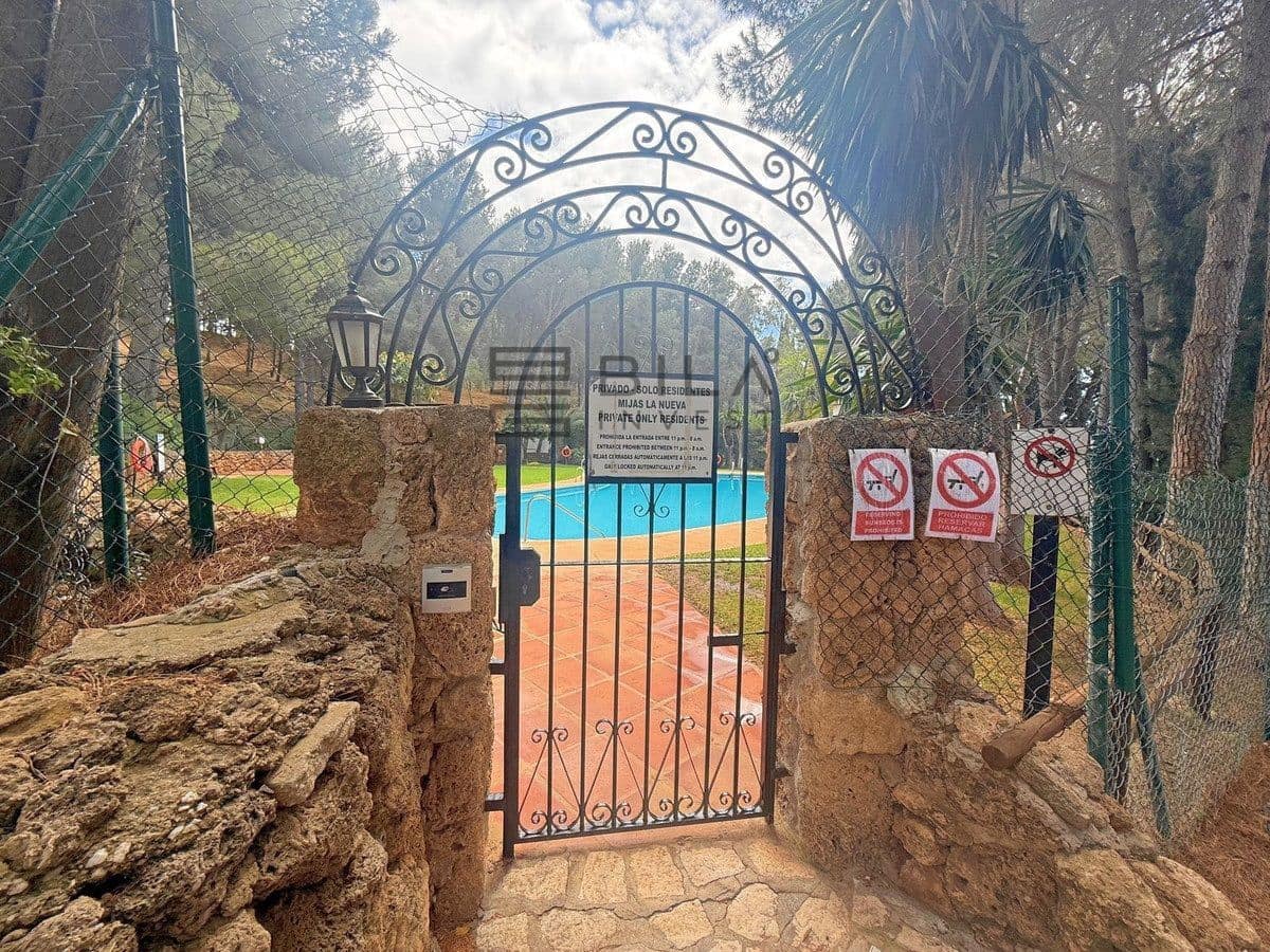 Casa de 3 habitaciones en Mijas en venta con piscina - 475.000 € (Ref: 9832785)