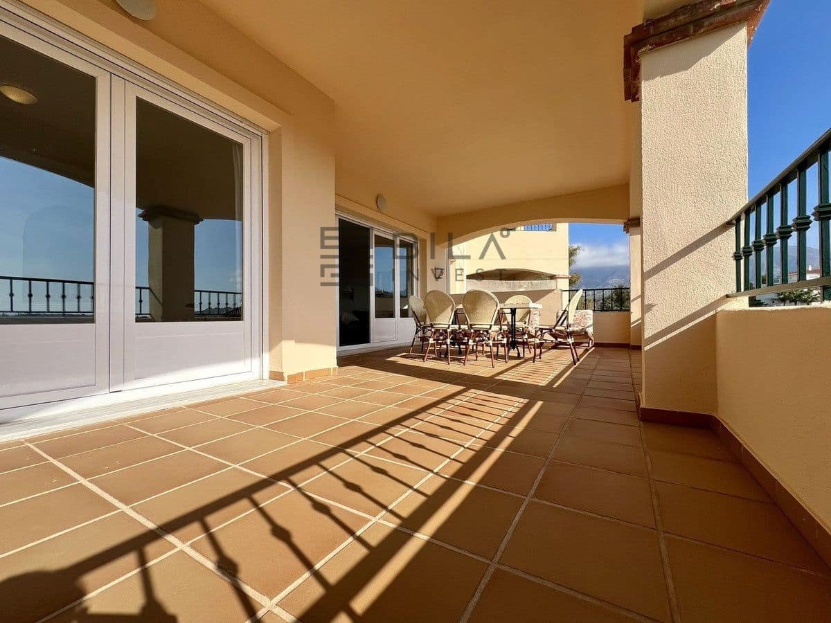 2 slaapkamer Flat te koop in La Cala Hills - € 345.000 (Ref: 9833044)