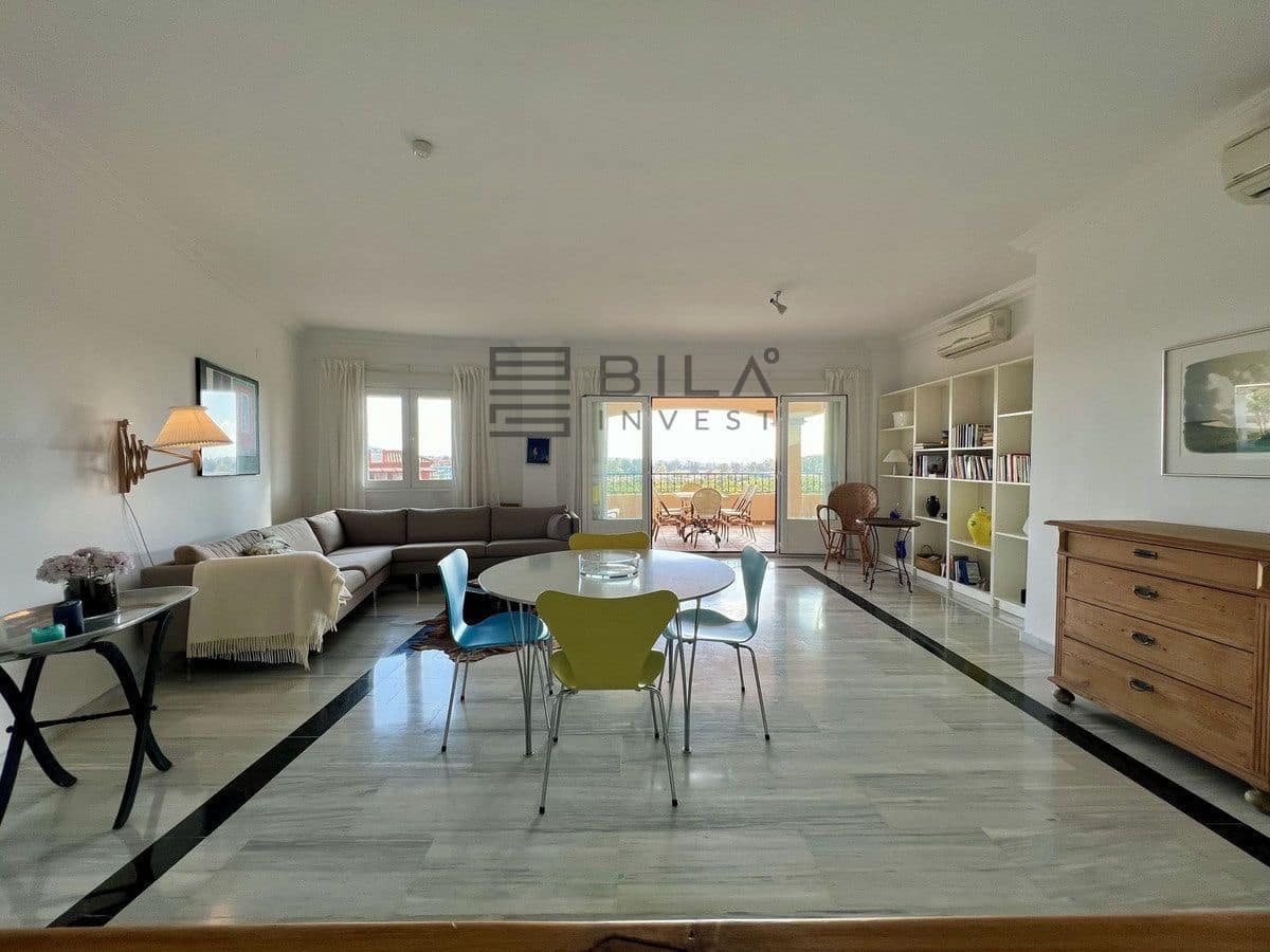 2 slaapkamer Flat te koop in La Cala Hills - € 345.000 (Ref: 9833044)