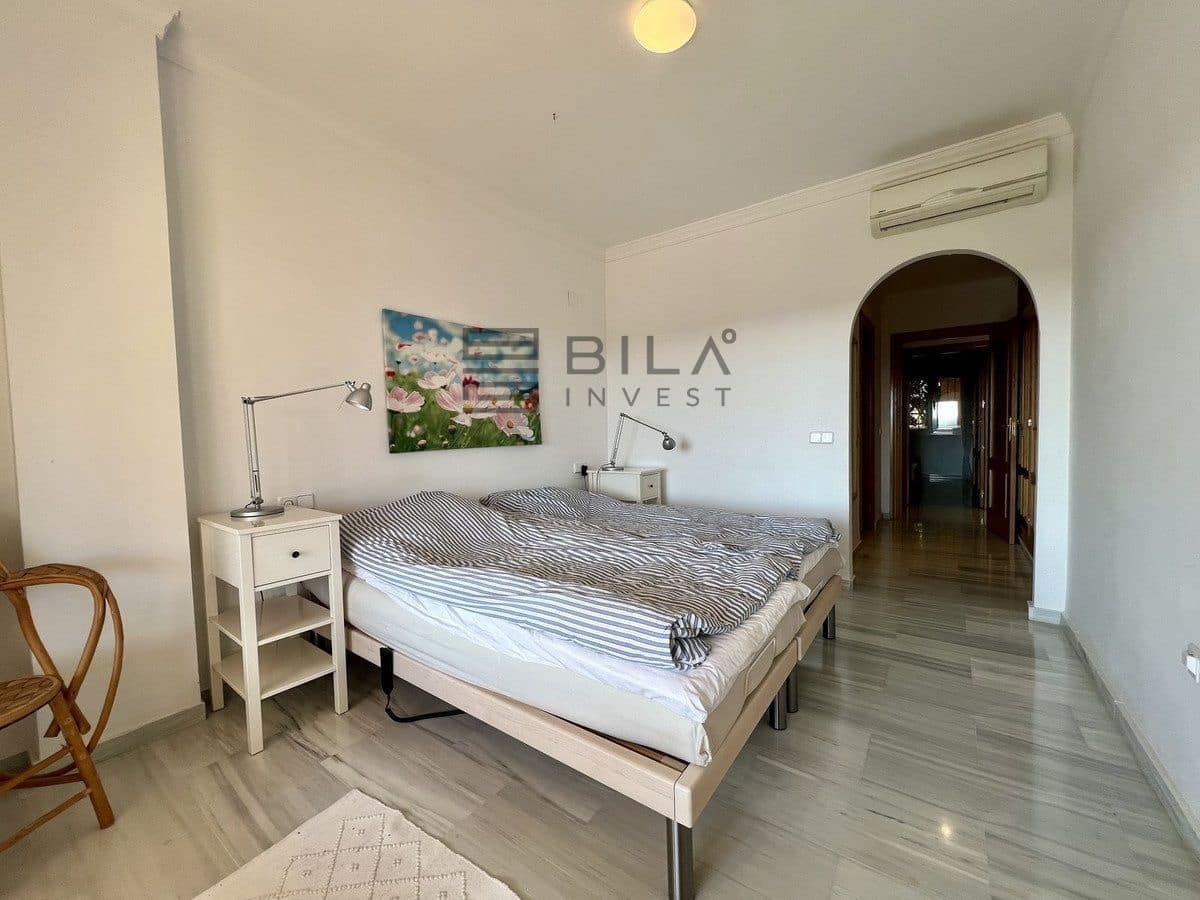 2 slaapkamer Flat te koop in La Cala Hills - € 345.000 (Ref: 9833044)