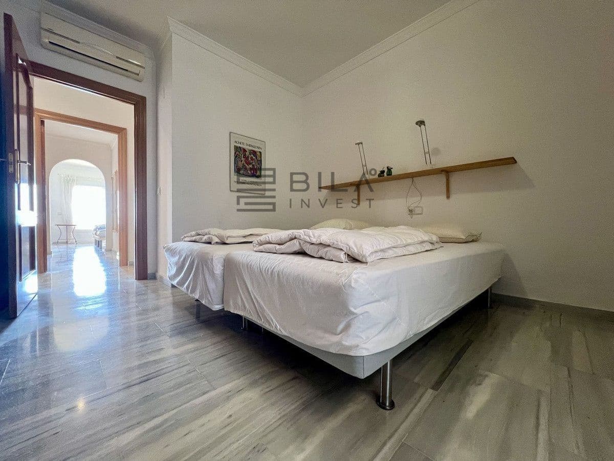 2 slaapkamer Flat te koop in La Cala Hills - € 345.000 (Ref: 9833044)