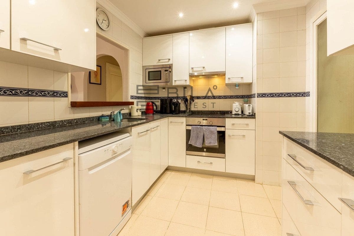 2 slaapkamer Flat te koop in La Cala Hills met zwembad garage - € 325.000 (Ref: 9833045)