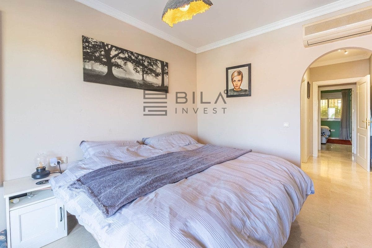 2 slaapkamer Flat te koop in La Cala Hills met zwembad garage - € 325.000 (Ref: 9833045)