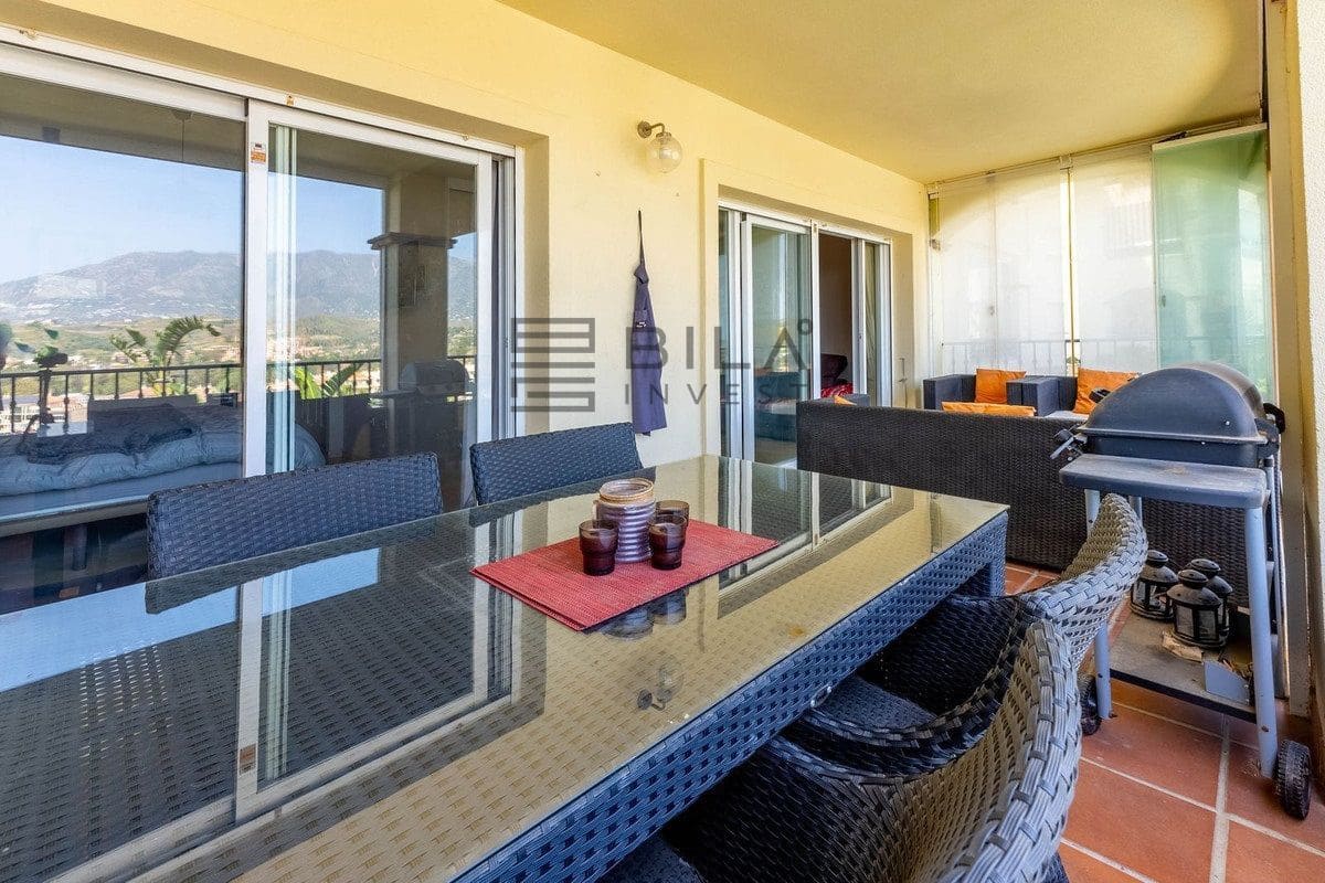 2 slaapkamer Flat te koop in La Cala Hills met zwembad garage - € 325.000 (Ref: 9833045)