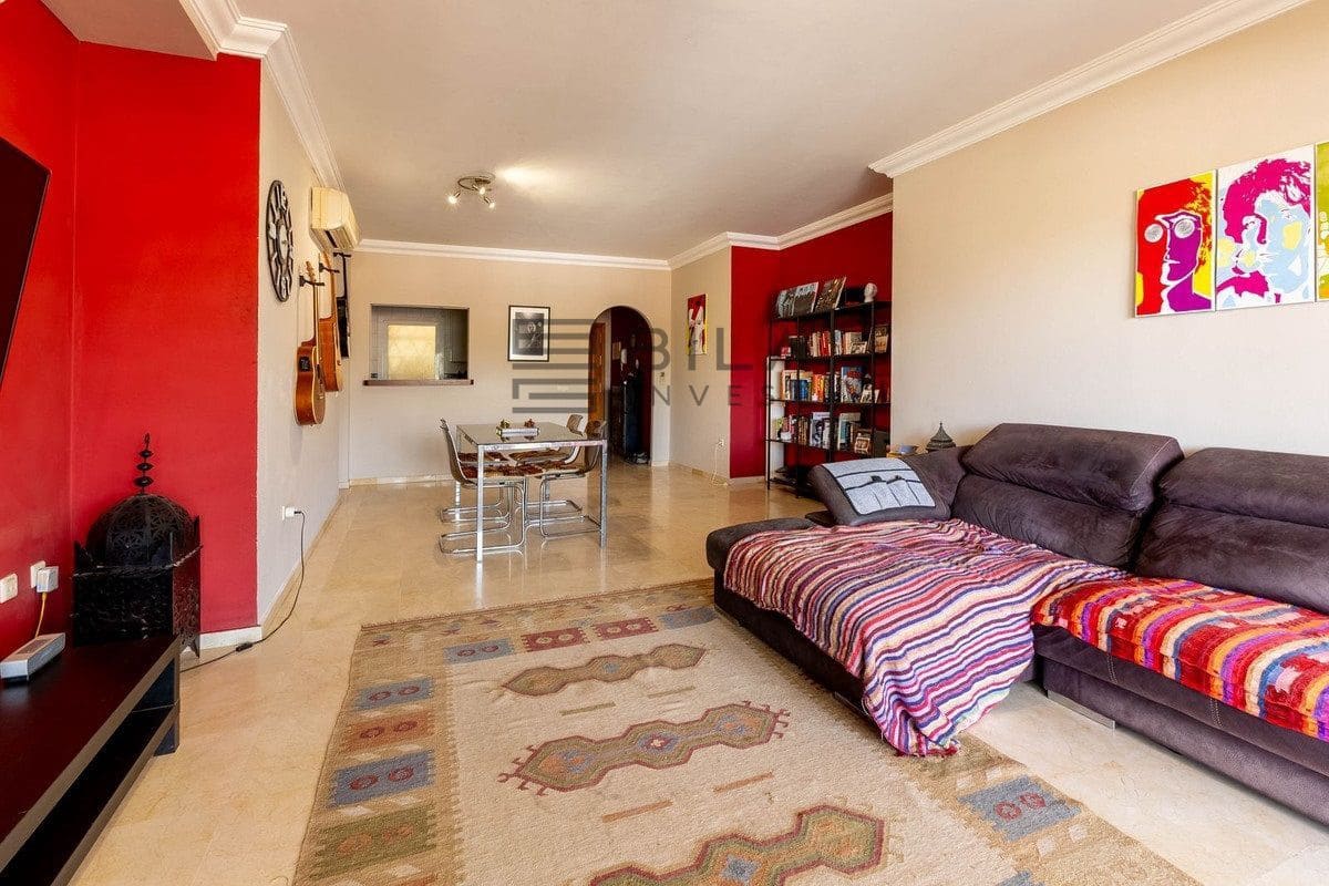 2 slaapkamer Flat te koop in La Cala Hills met zwembad garage - € 325.000 (Ref: 9833045)