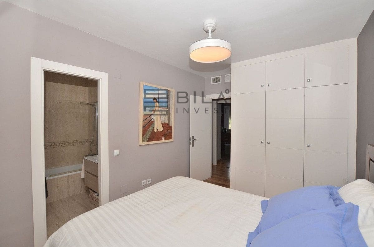 3 bedroom Penthouse for sale in Benalmadena with pool - € 639,000 (Ref: 9833046)