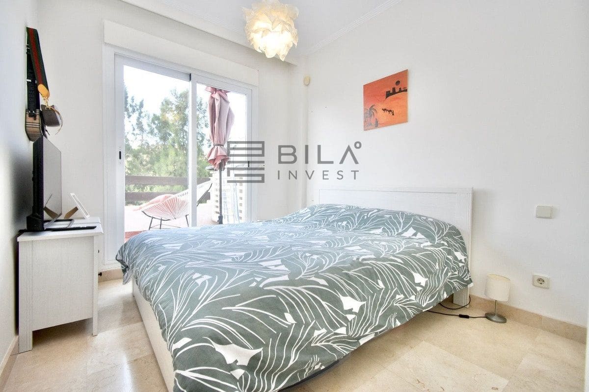 2 soverom Leilighet til salgs i La Cala de Mijas med svømmebasseng garasje - € 285 000 (Ref: 9833048)