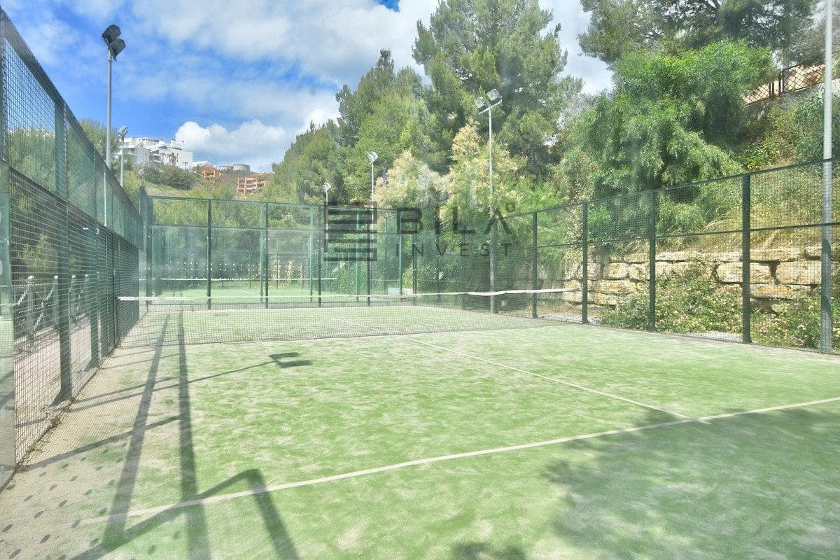 2 soverom Leilighet til salgs i La Cala de Mijas med svømmebasseng garasje - € 285 000 (Ref: 9833048)