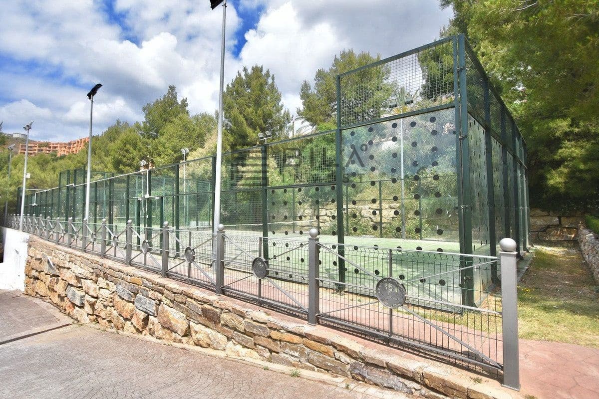 2 soverom Leilighet til salgs i La Cala de Mijas med svømmebasseng garasje - € 285 000 (Ref: 9833048)