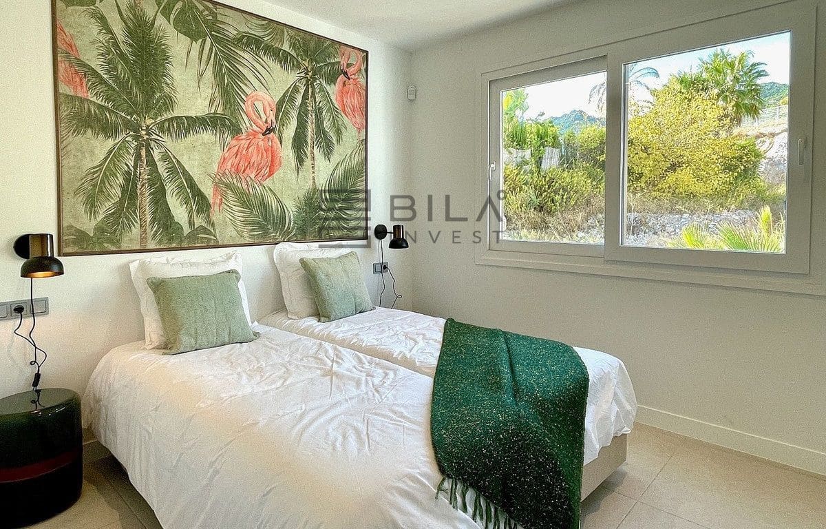 3 bedroom Penthouse for sale in Benalmadena with pool - € 680,000 (Ref: 9834125)