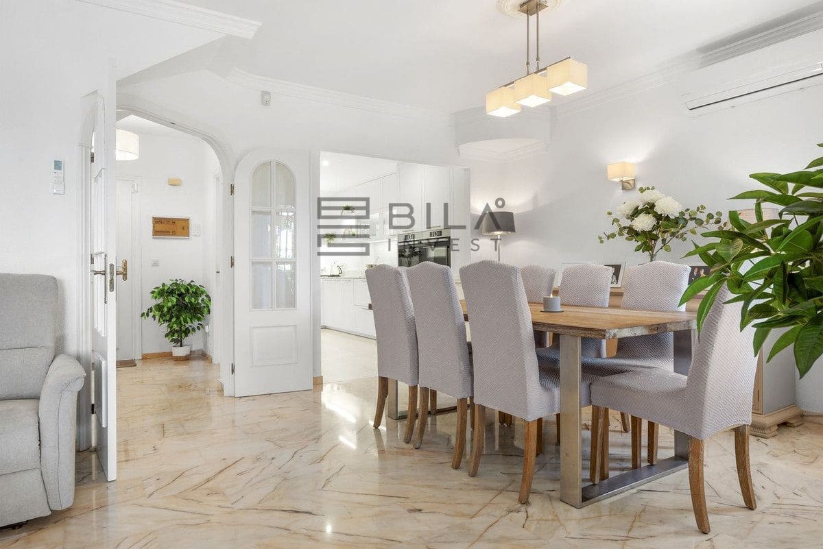 3 bedroom Villa for sale in El Chaparral with pool garage - € 875,000 (Ref: 9834127)