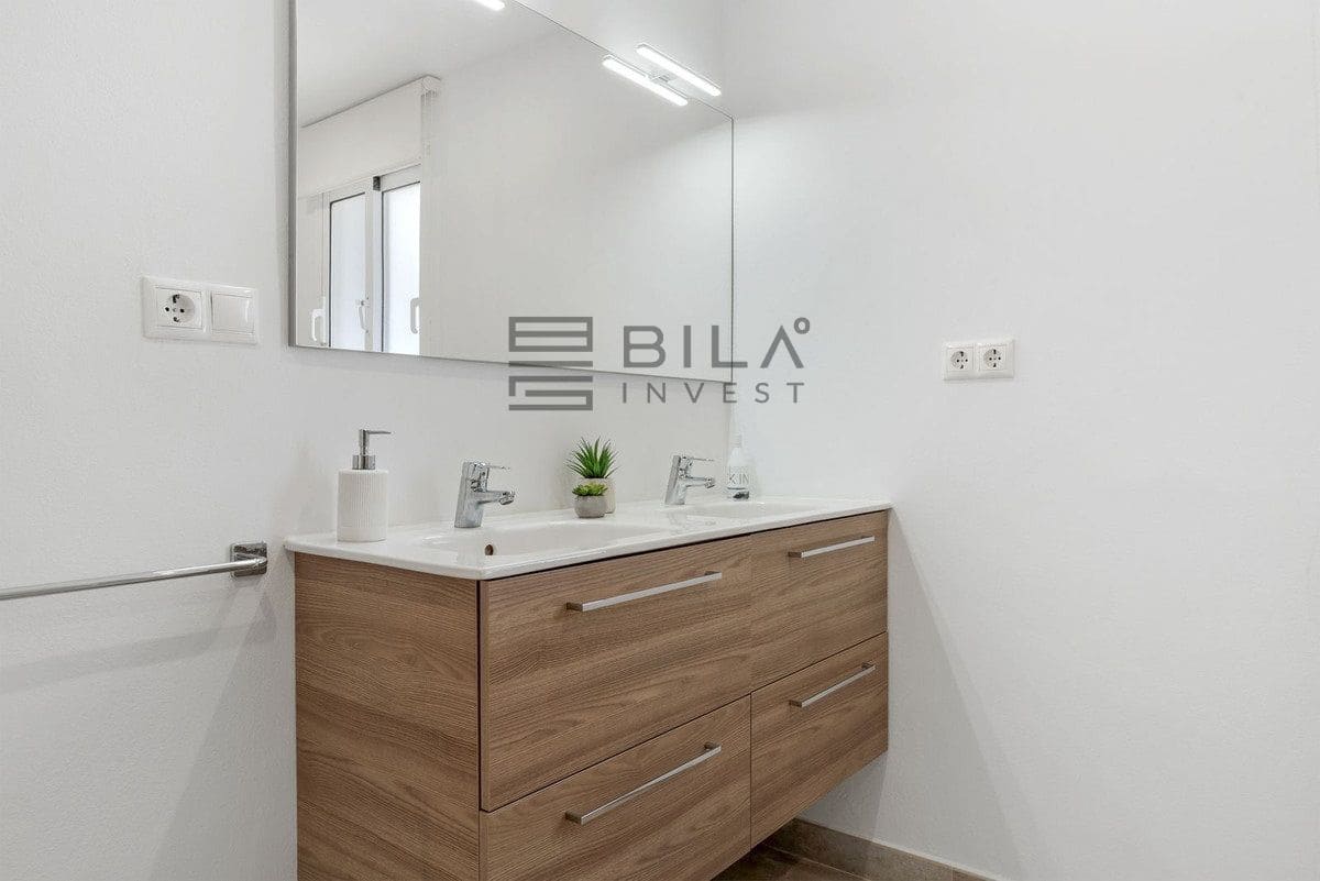 3 bedroom Villa for sale in El Chaparral with pool garage - € 875,000 (Ref: 9834127)