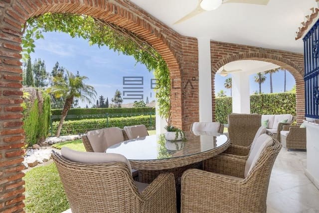 3 soveværelse Villa til salg i El Chaparral, Mijas med swimmingpool garage - € 875.000 (Ref: 9834127)