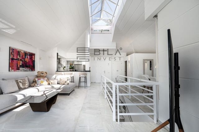 4 makuuhuone Omakotitalo myytävänä paikassa Calahonda, Mijas mukana uima-altaan - 749 000 € (Ref: 9841335)