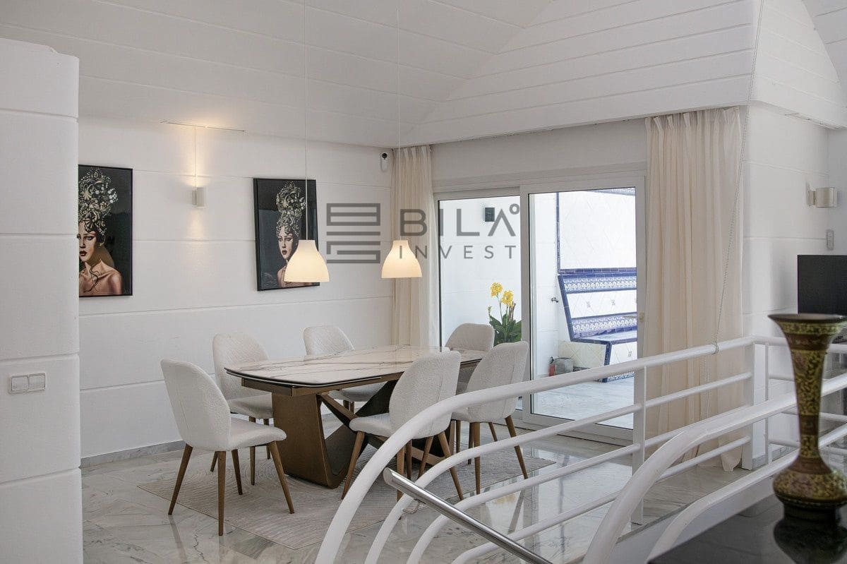 4 Zimmer Haus zu verkaufen in Calahonda mit Pool - 749.000 € (Ref: 9841335)