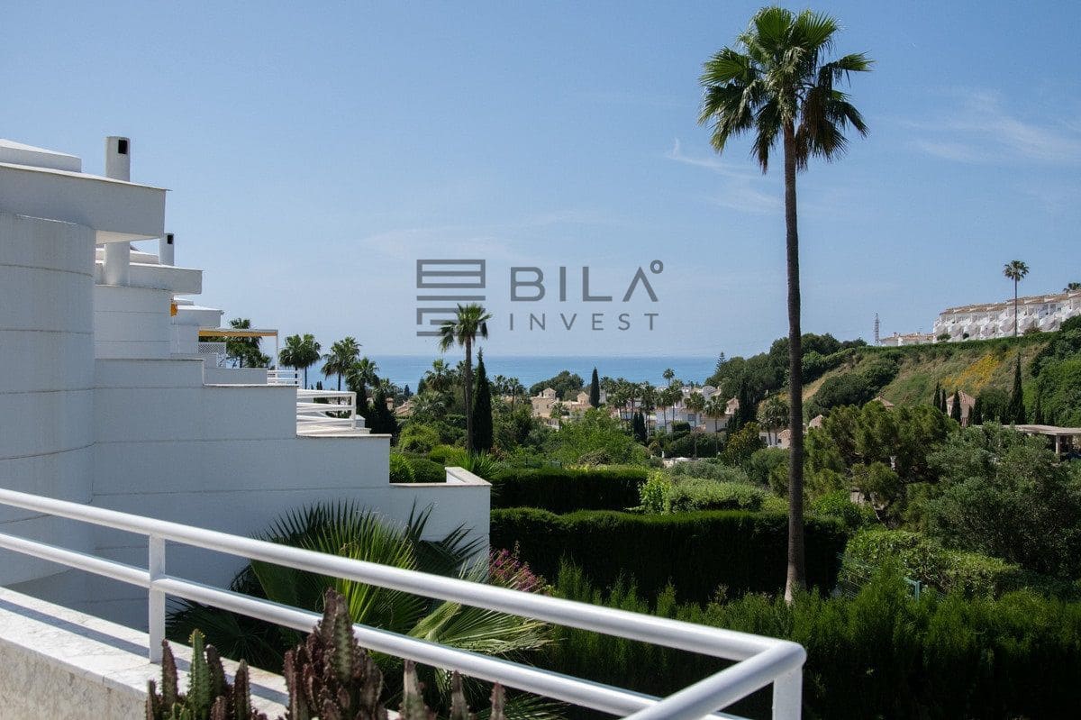 4 Zimmer Haus zu verkaufen in Calahonda mit Pool - 749.000 € (Ref: 9841335)