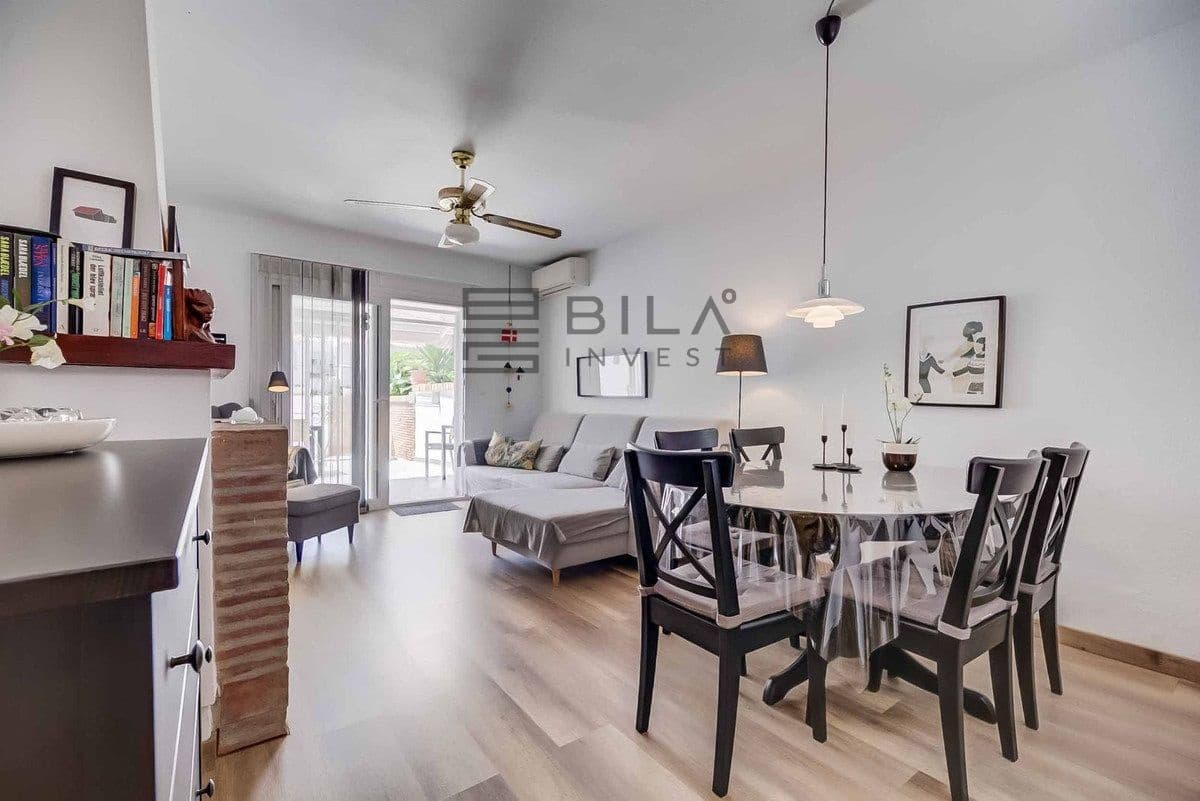 2 soveværelse Byhus til salg i El Coto med swimmingpool garage - € 365.000 (Ref: 9841336)