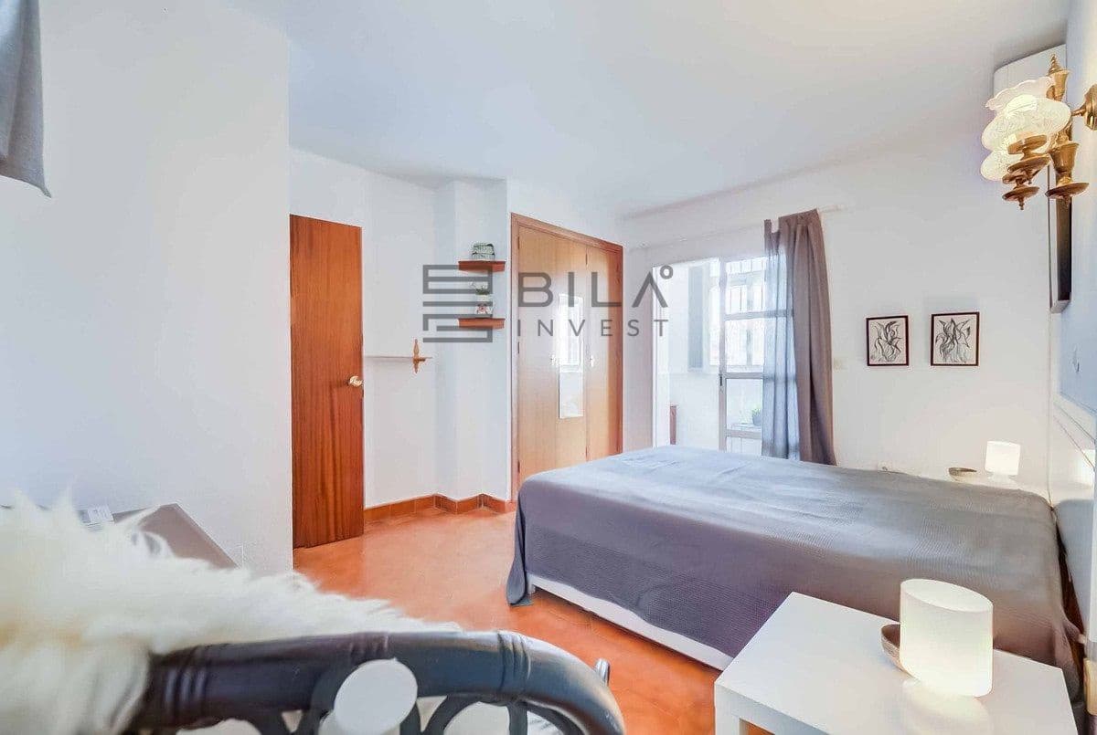 2 soveværelse Byhus til salg i El Coto med swimmingpool garage - € 365.000 (Ref: 9841336)