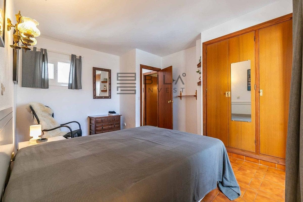 2 soveværelse Byhus til salg i El Coto med swimmingpool garage - € 365.000 (Ref: 9841336)