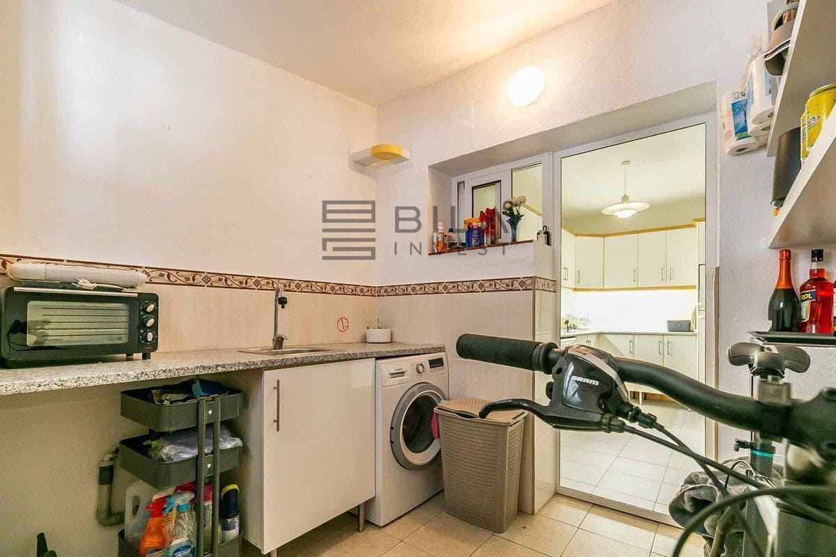 2 soveværelse Byhus til salg i El Coto med swimmingpool garage - € 365.000 (Ref: 9841336)