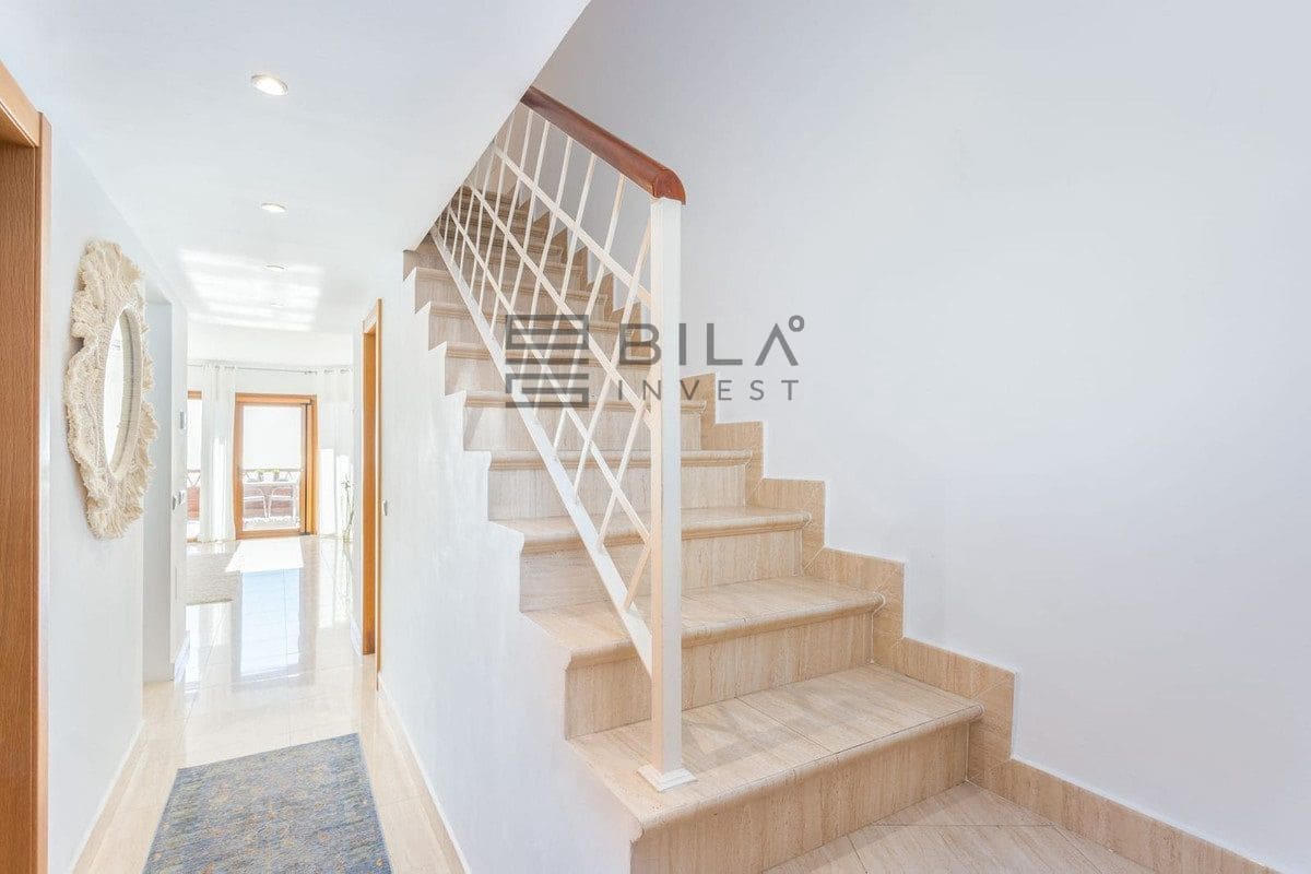 3 bedroom Penthouse for sale in Benalmadena with pool - € 695,000 (Ref: 9841338)