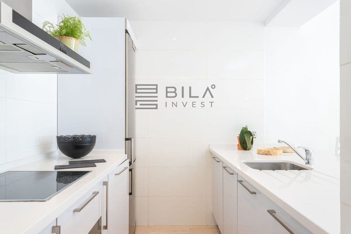 3 bedroom Penthouse for sale in Benalmadena with pool - € 695,000 (Ref: 9841338)