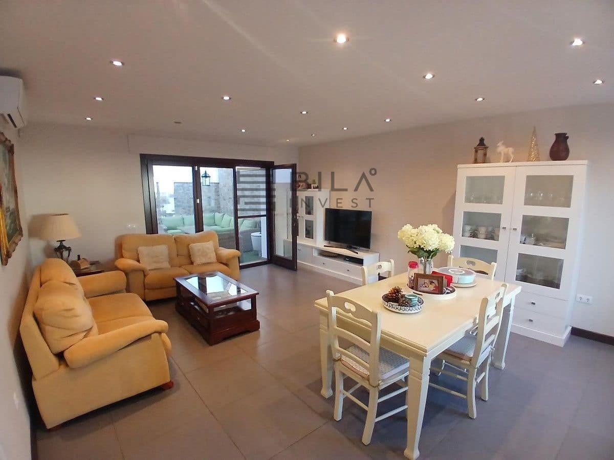 Chalet de 4 habitaciones en Fuengirola en venta con garaje - 790.000 € (Ref: 9841340)