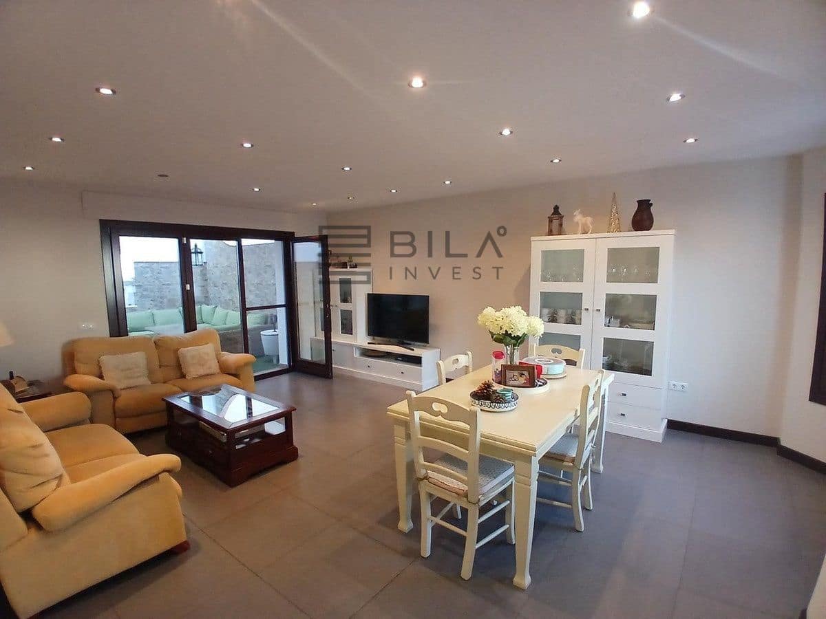Chalet de 4 habitaciones en Fuengirola en venta con garaje - 790.000 € (Ref: 9841340)