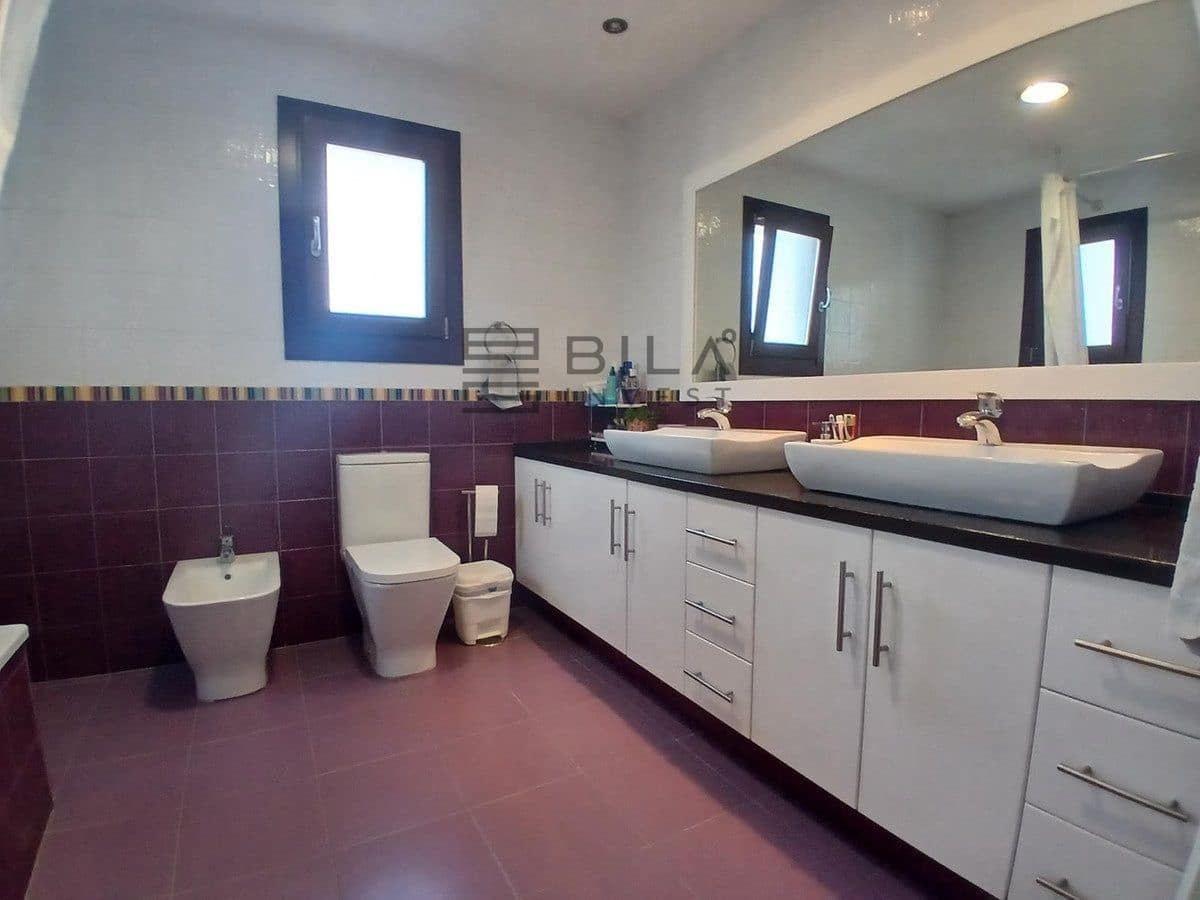 Chalet de 4 habitaciones en Fuengirola en venta con garaje - 790.000 € (Ref: 9841340)