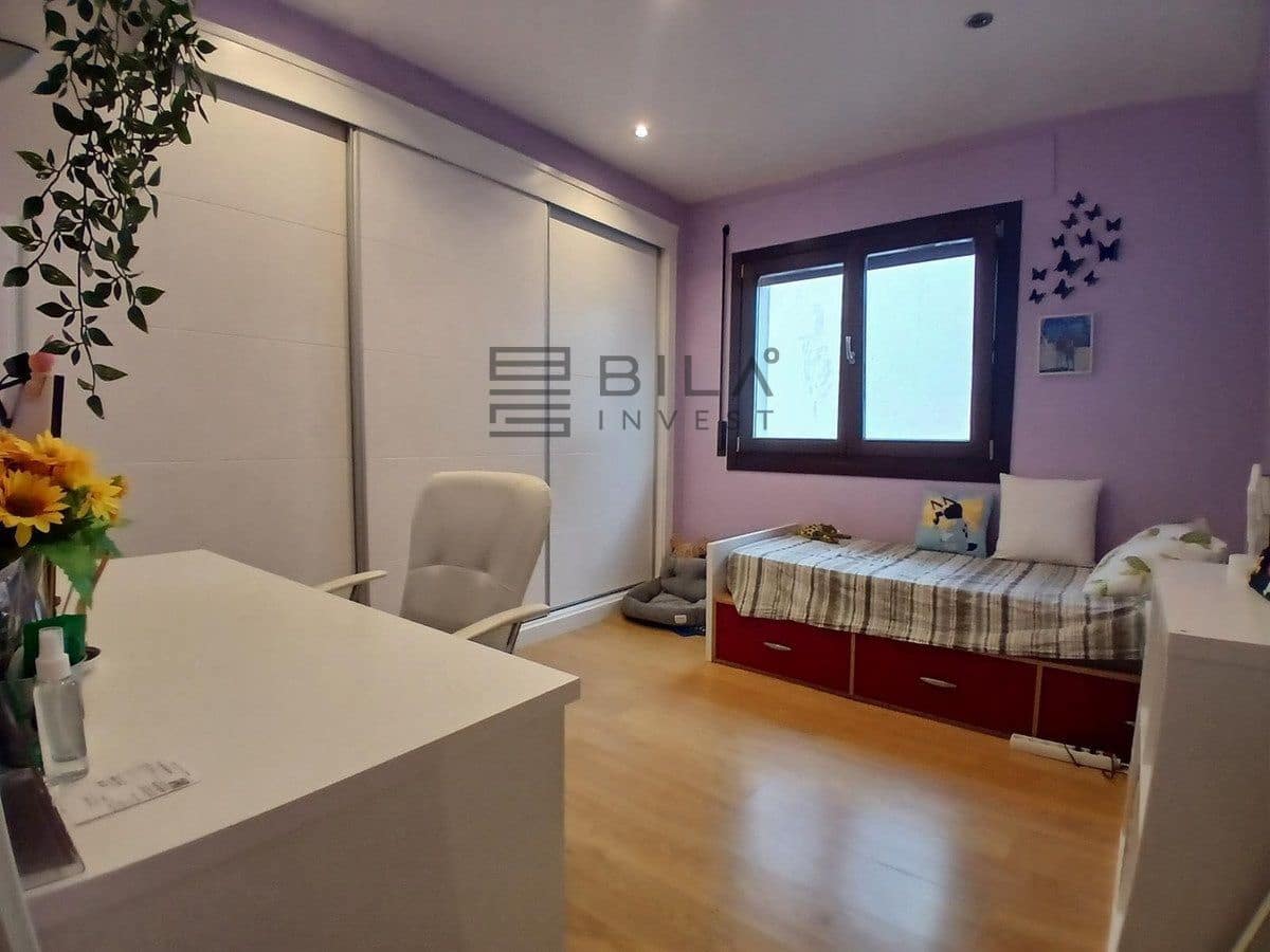 Chalet de 4 habitaciones en Fuengirola en venta con garaje - 790.000 € (Ref: 9841340)