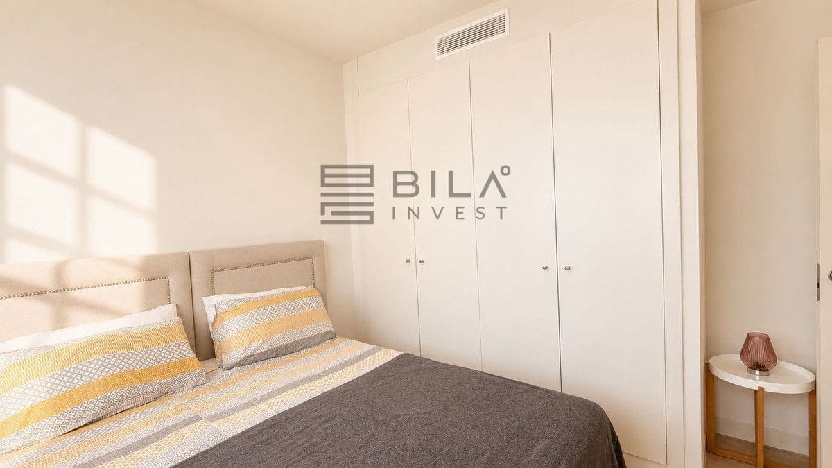 4 soveværelse Byhus til salg i La Cala de Mijas med swimmingpool garage - € 999.000 (Ref: 9848173)