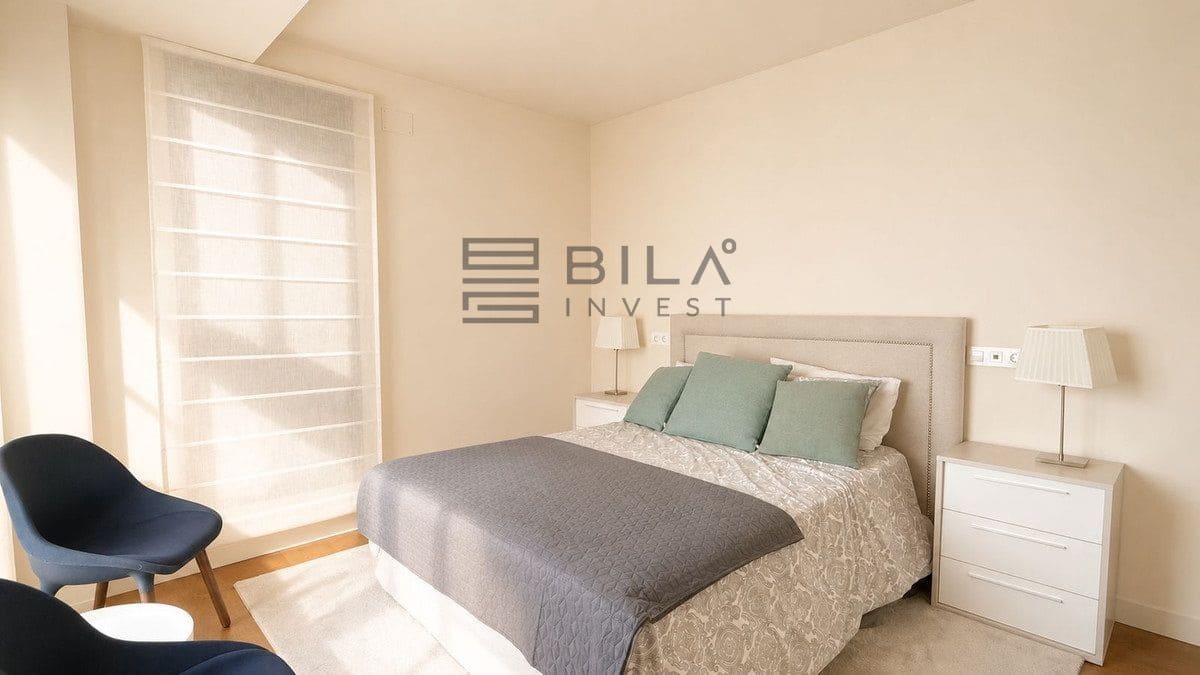 4 soveværelse Byhus til salg i La Cala de Mijas med swimmingpool garage - € 999.000 (Ref: 9848173)