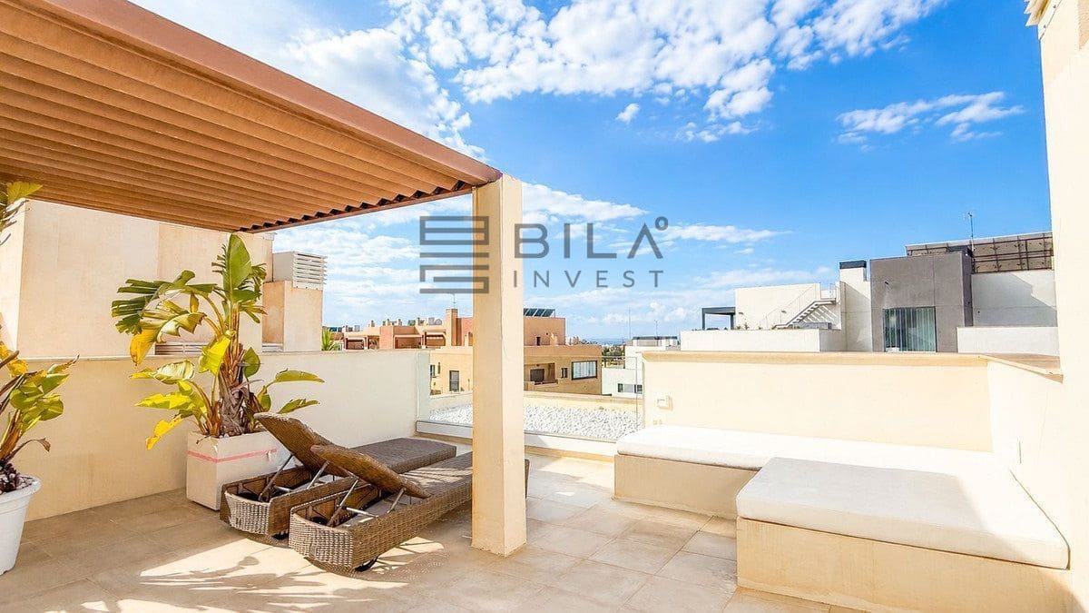 4 soveværelse Byhus til salg i La Cala de Mijas med swimmingpool garage - € 999.000 (Ref: 9848173)