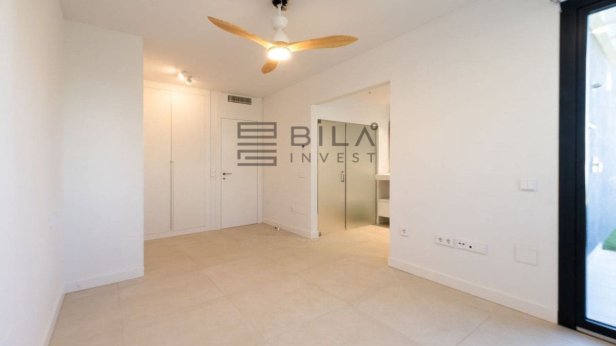 2 soveværelse Lejlighed til salg i Fuengirola med swimmingpool garage - € 649.000 (Ref: 9848176)