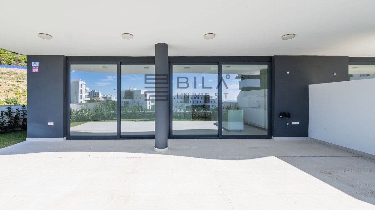 2 soveværelse Lejlighed til salg i Fuengirola med swimmingpool garage - € 649.000 (Ref: 9848176)