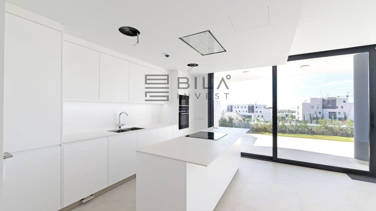 2 soveværelse Lejlighed til salg i Fuengirola med swimmingpool garage - € 649.000 (Ref: 9848176)