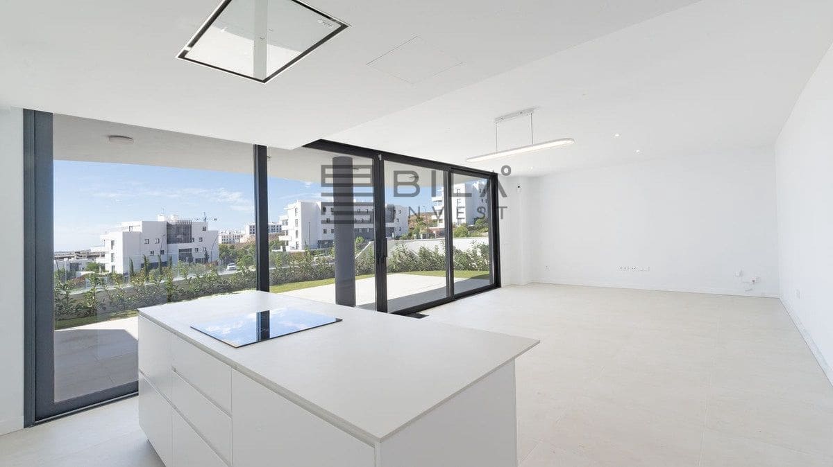 2 soveværelse Lejlighed til salg i Fuengirola med swimmingpool garage - € 649.000 (Ref: 9848176)