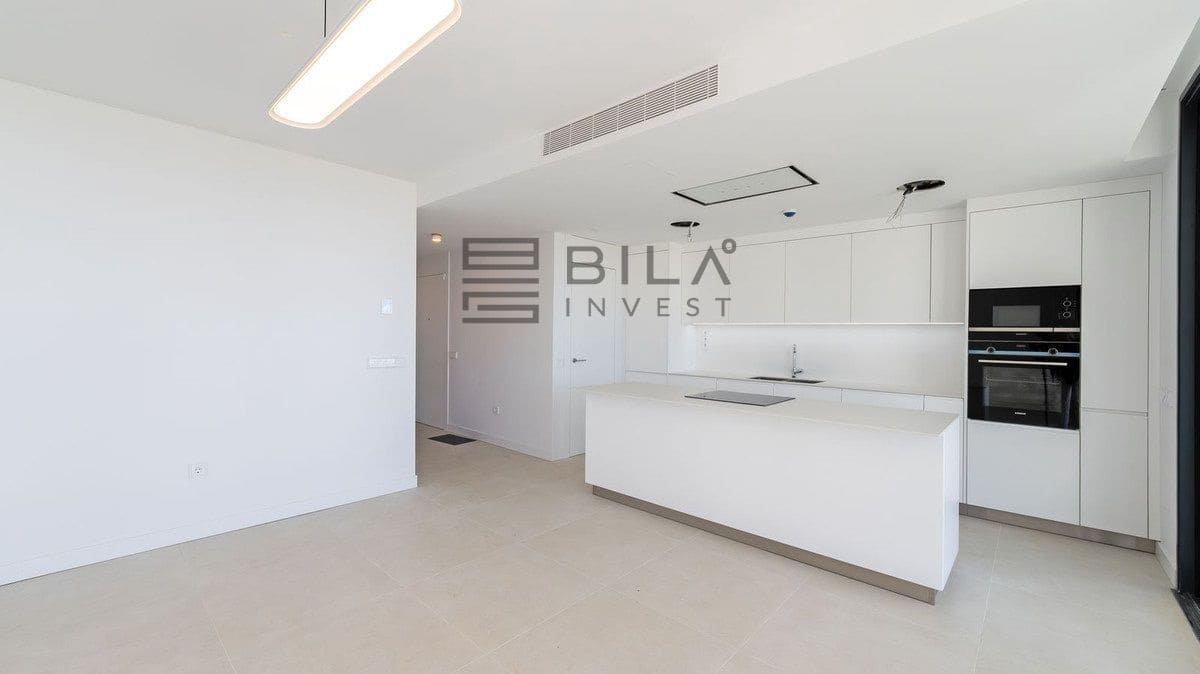 2 soveværelse Lejlighed til salg i Fuengirola med swimmingpool garage - € 649.000 (Ref: 9848176)
