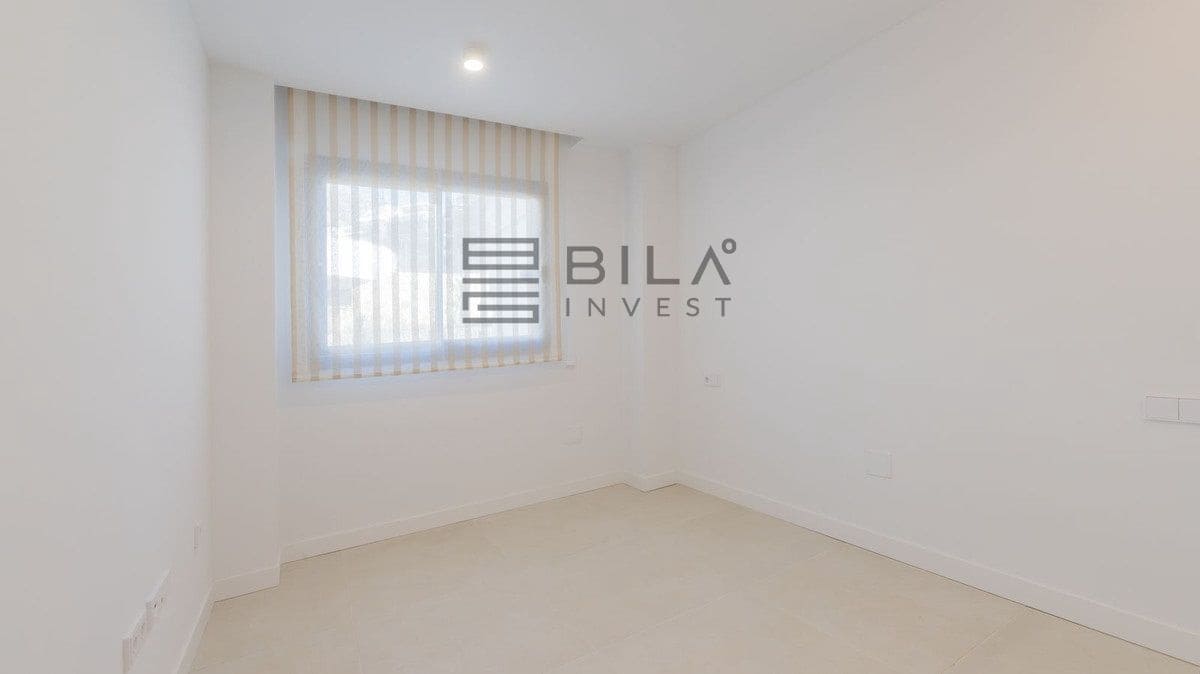 2 soveværelse Lejlighed til salg i Fuengirola med swimmingpool garage - € 649.000 (Ref: 9848176)