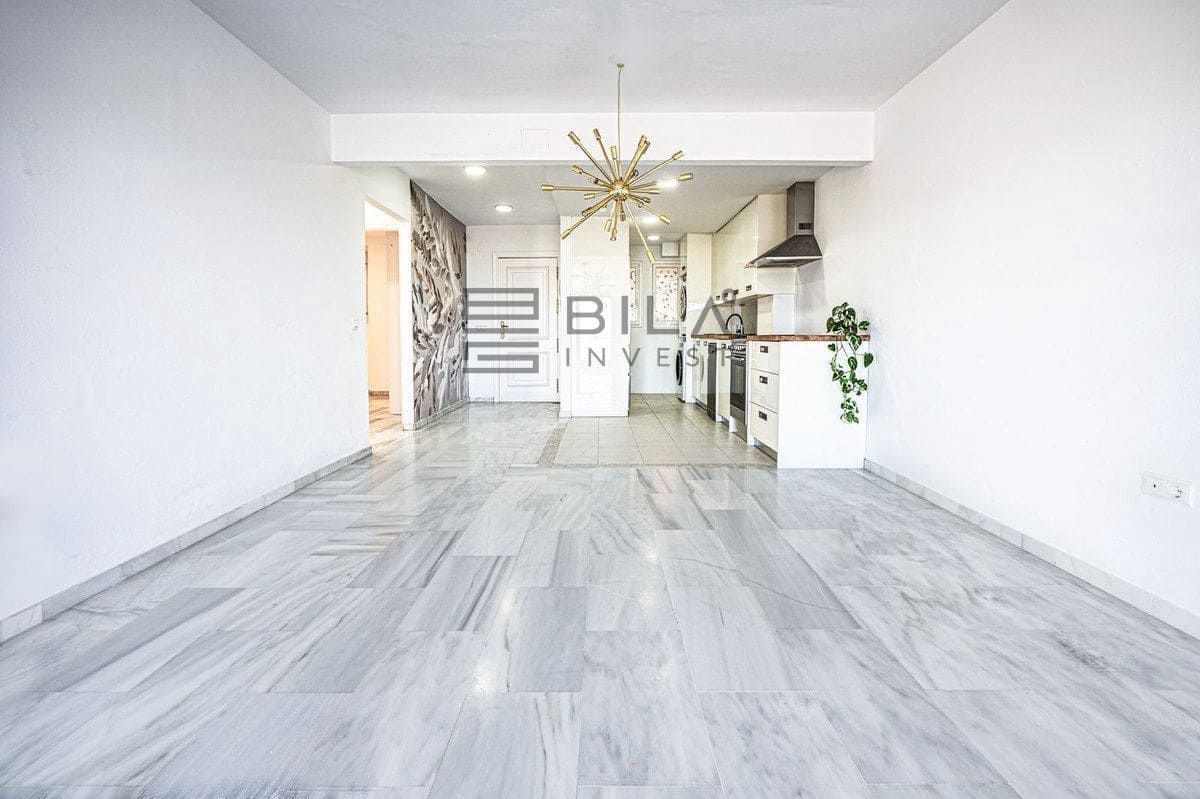 2 soveværelse Lejlighed til salg i Benalmadena med swimmingpool garage - € 339.000 (Ref: 9848177)