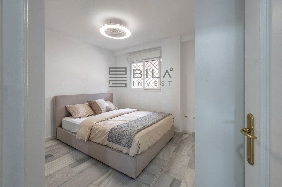 2 soveværelse Lejlighed til salg i Benalmadena med swimmingpool garage - € 339.000 (Ref: 9848177)