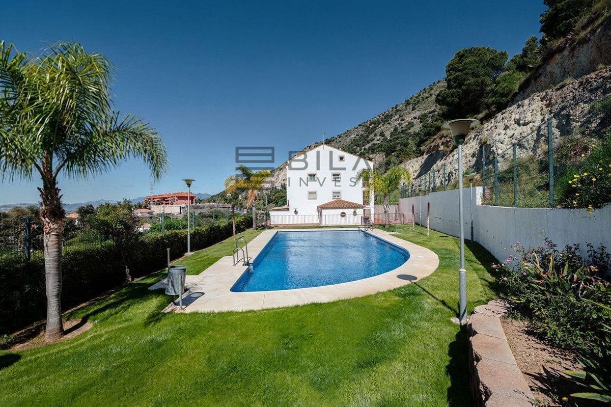 2 soveværelse Lejlighed til salg i Benalmadena med swimmingpool garage - € 339.000 (Ref: 9848177)