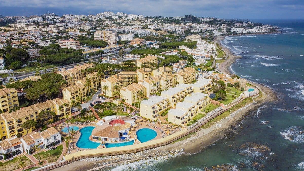 2 quarto Apartamento para venda em Calahonda com piscina garagem - 499 000 € (Ref: 9848178)