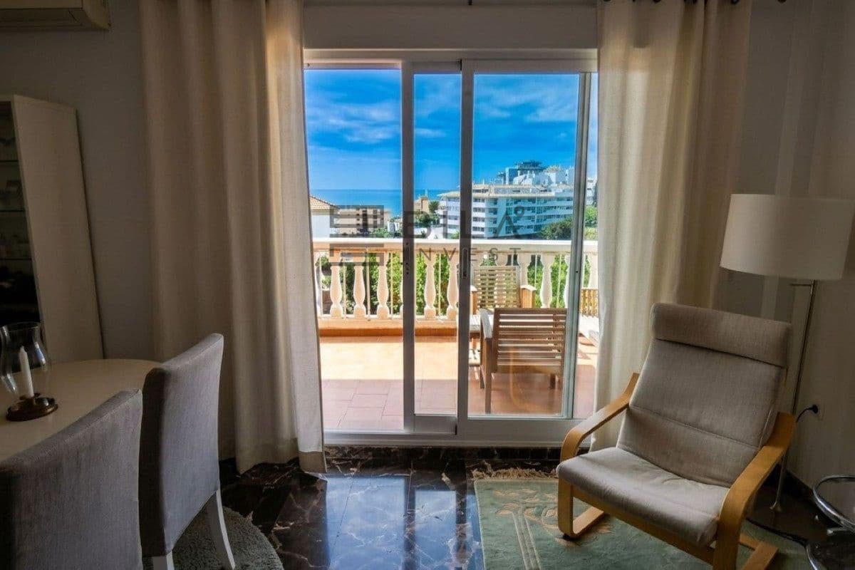 2 bedroom Flat for sale in Carvajal with pool garage - € 420,000 (Ref: 9848179)