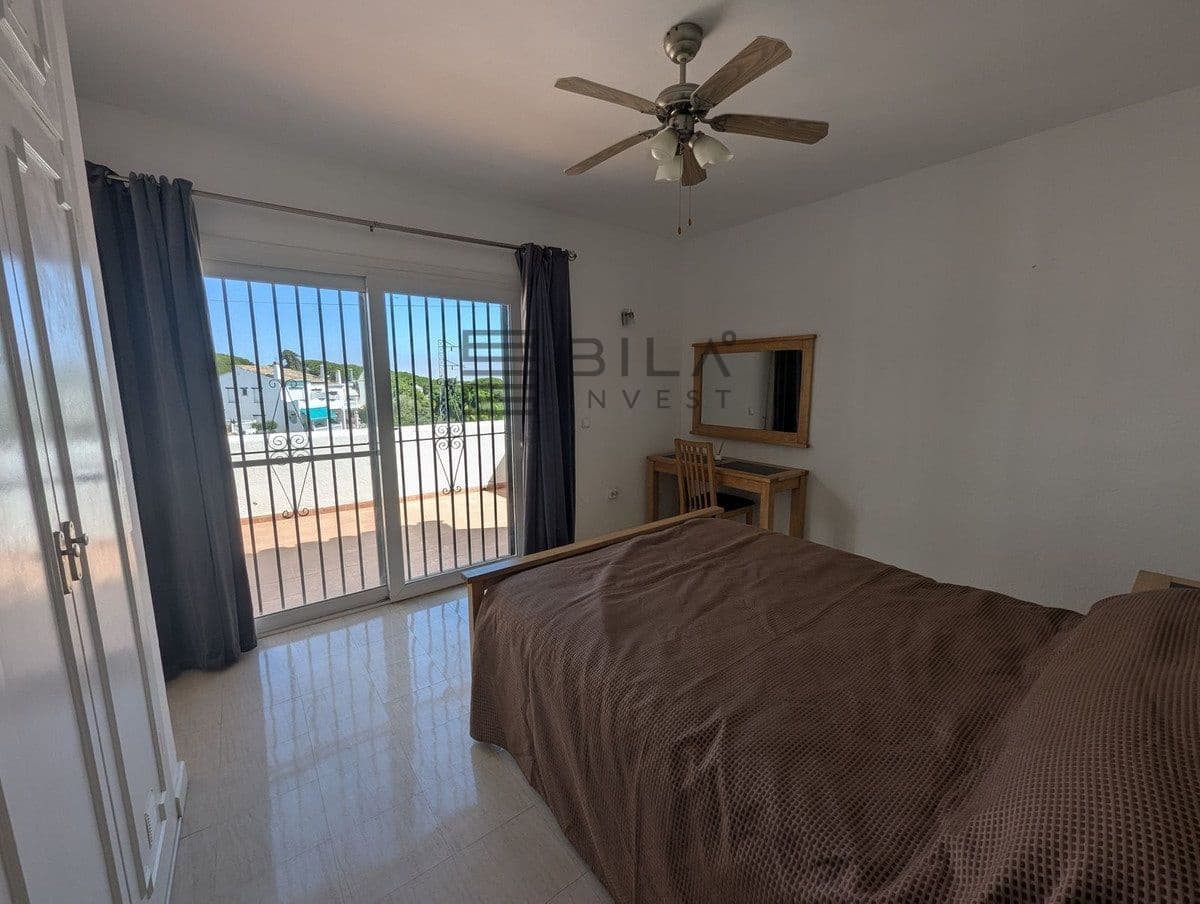 3 soverom Villa til salgs i Calahonda med svømmebasseng garasje - € 449 000 (Ref: 9849958)