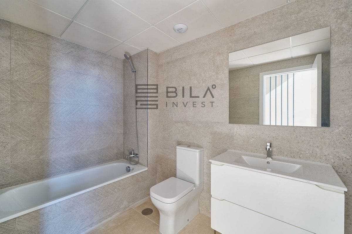 3 chambre Maison de Ville à vendre à La Cala de Mijas avec piscine garage - 890 000 € (Ref: 9849964)